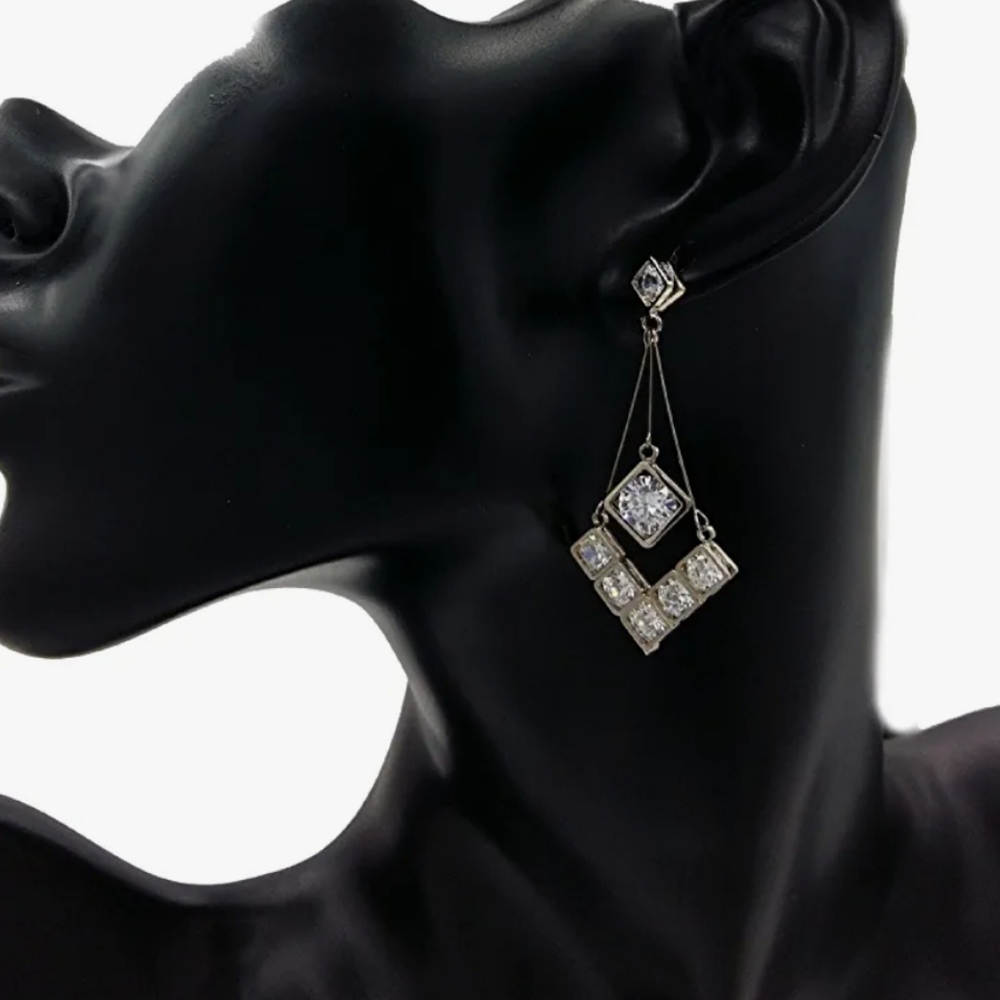 E-21 Chandelier Bling Pendulum Dangle Earrings - Picture 3 of 8